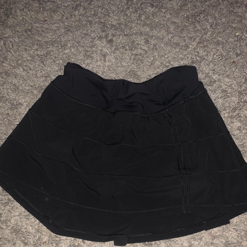 black lulu skirt